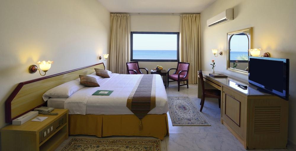 Resort Sur Beach Holiday 3*