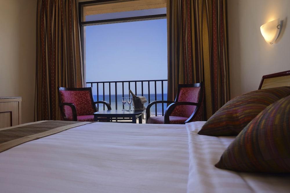 Hotel Resort Sur Beach Holiday Sur