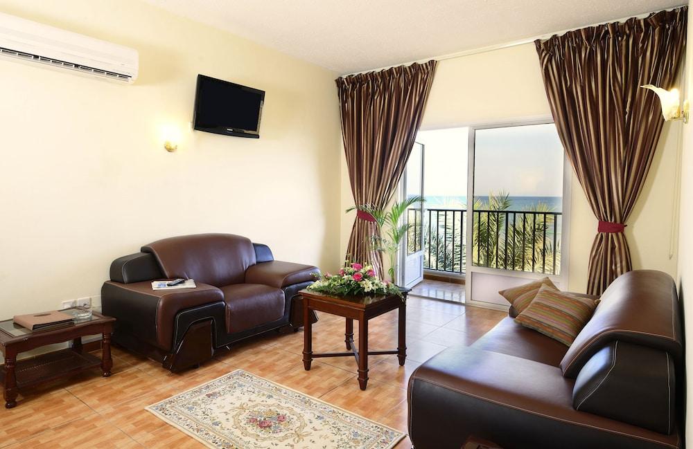 Hotel Resort Sur Beach Holiday Sur