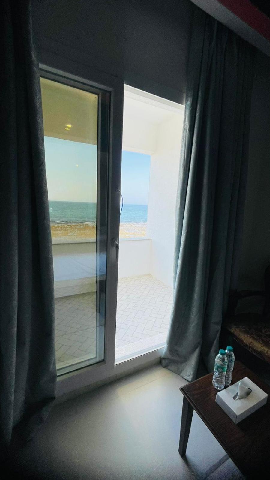 Resort Sur Beach Holiday Hotel